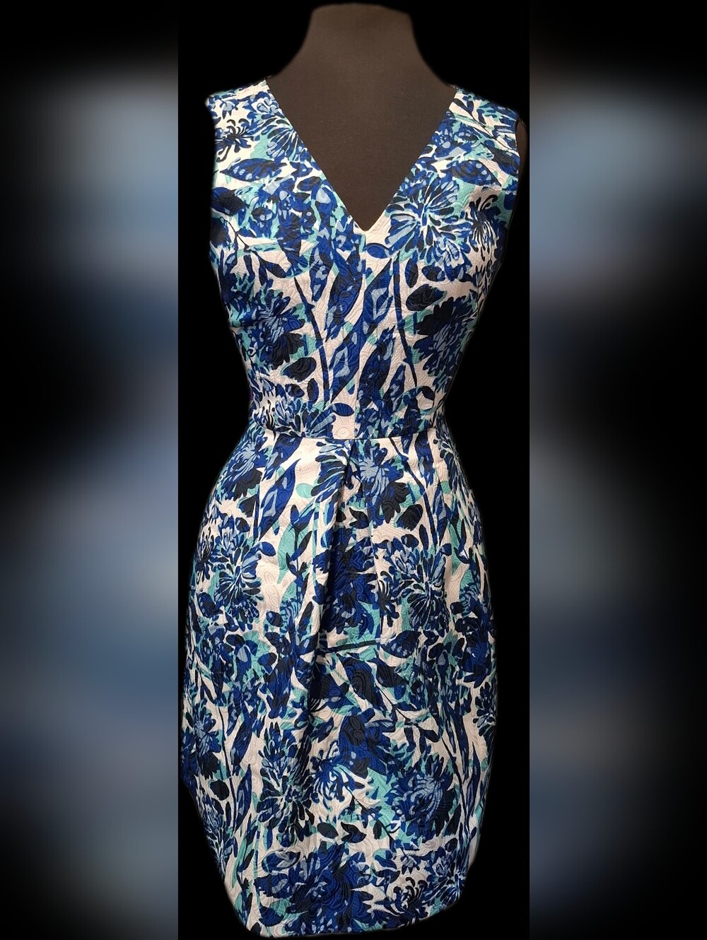 H&M Blue and White Floral V-Neck Mini Dress